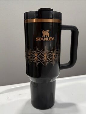 Black Stanley Deco 40oz quencher